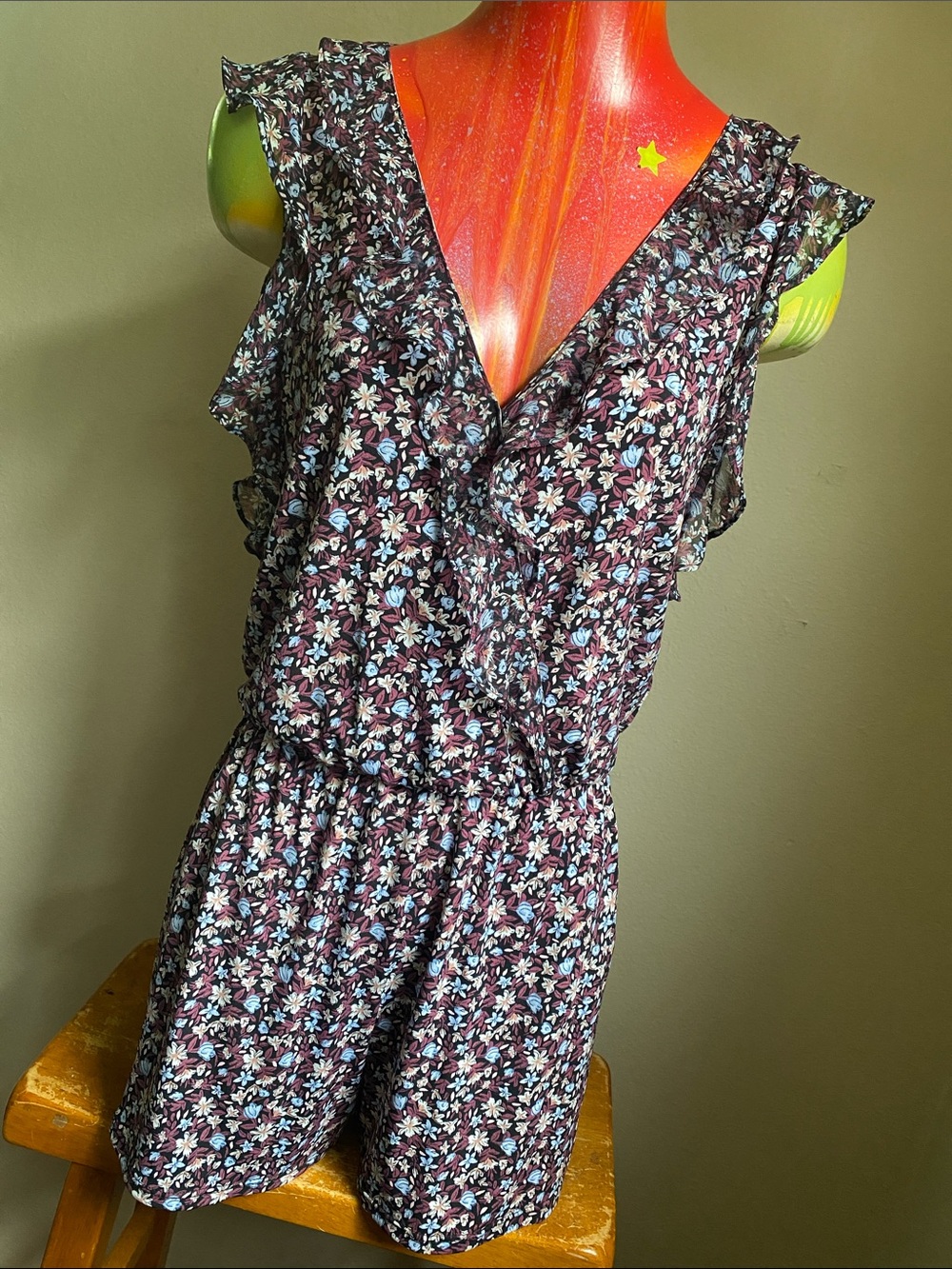 BCBGeneration Dusty Mauve Blue & Cream Floral Ruffle Romper Jumper